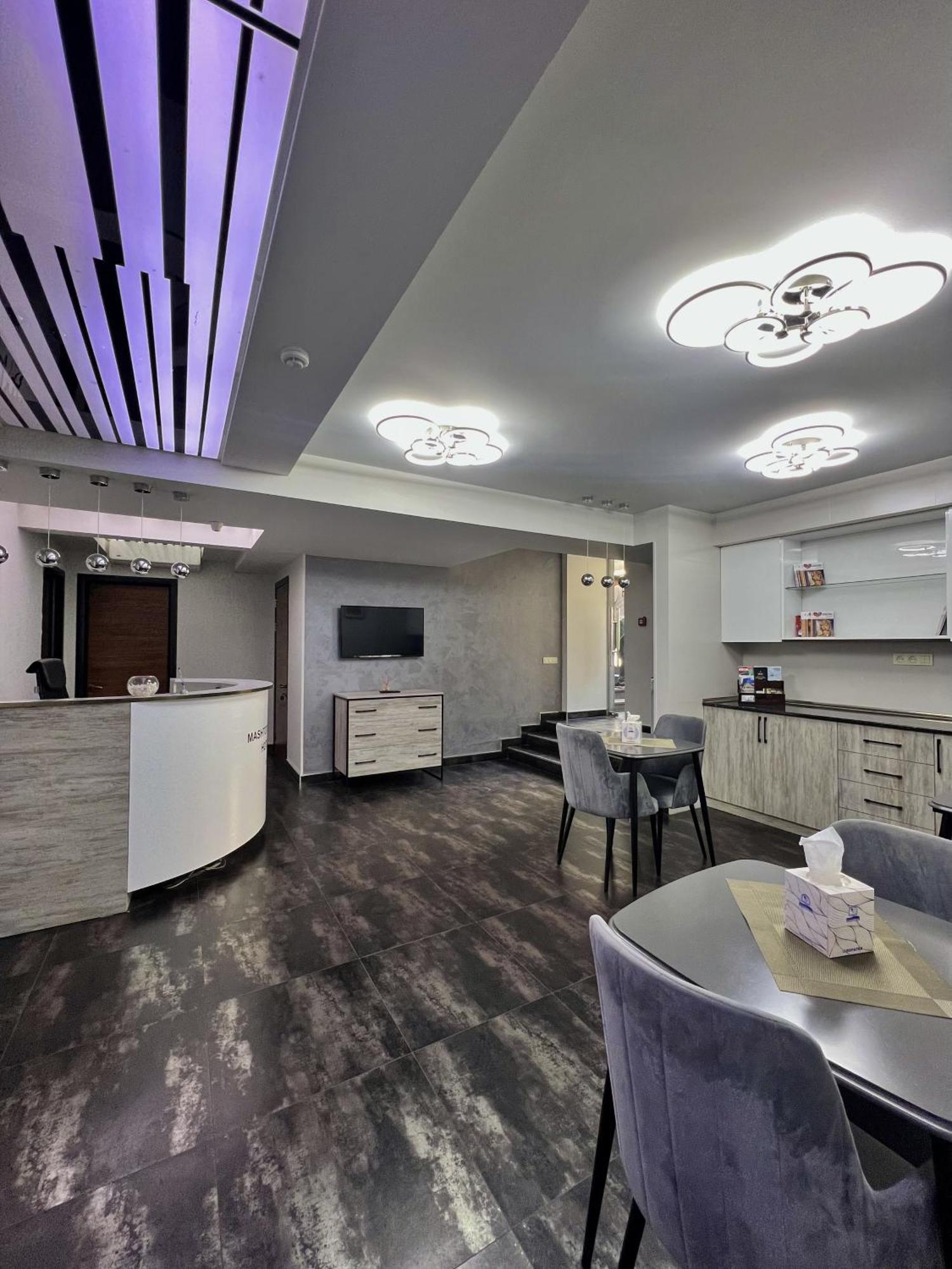 Mashtots Hotel Yerevan Ngoại thất bức ảnh