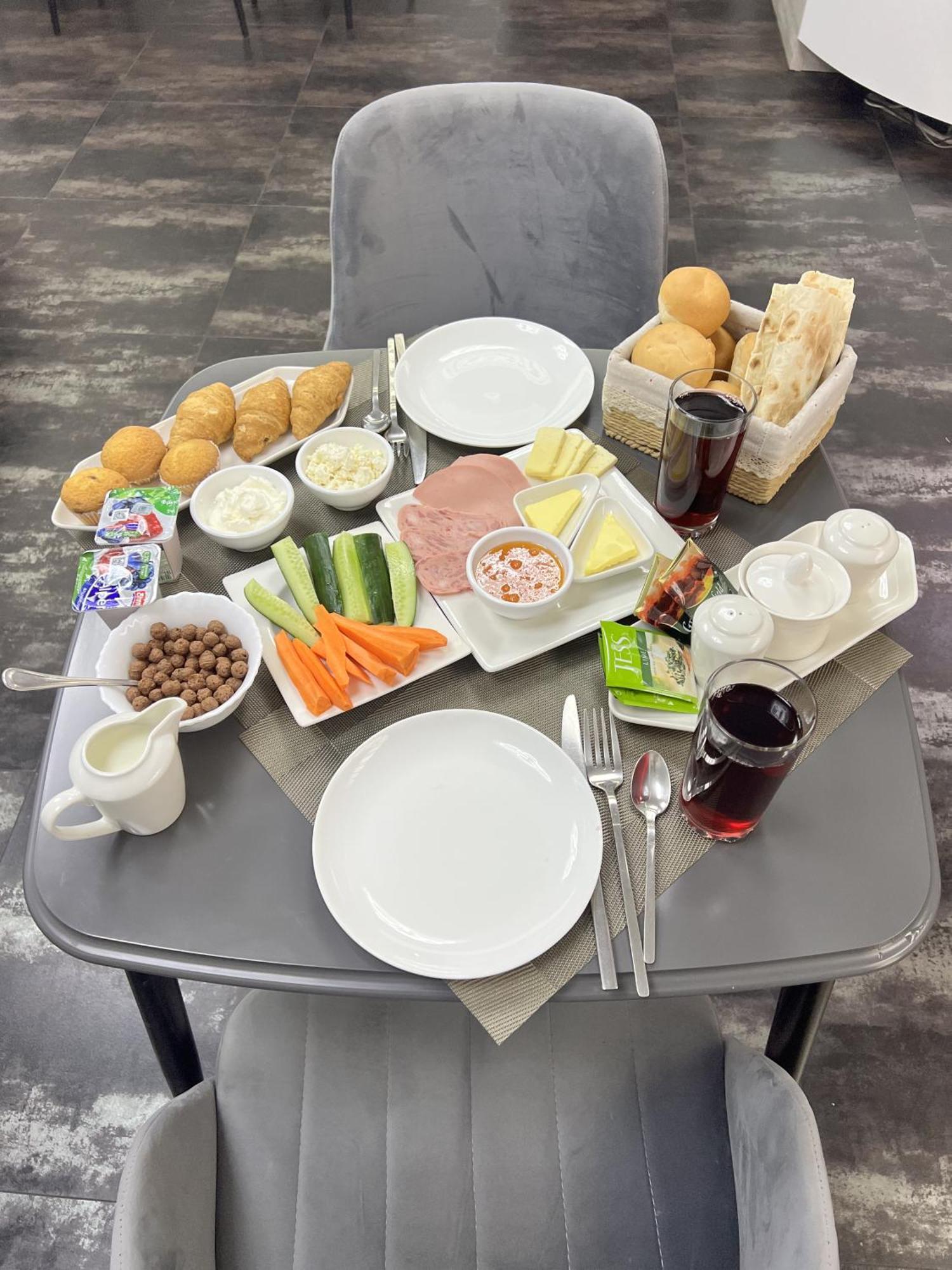 Mashtots Hotel Yerevan Ngoại thất bức ảnh