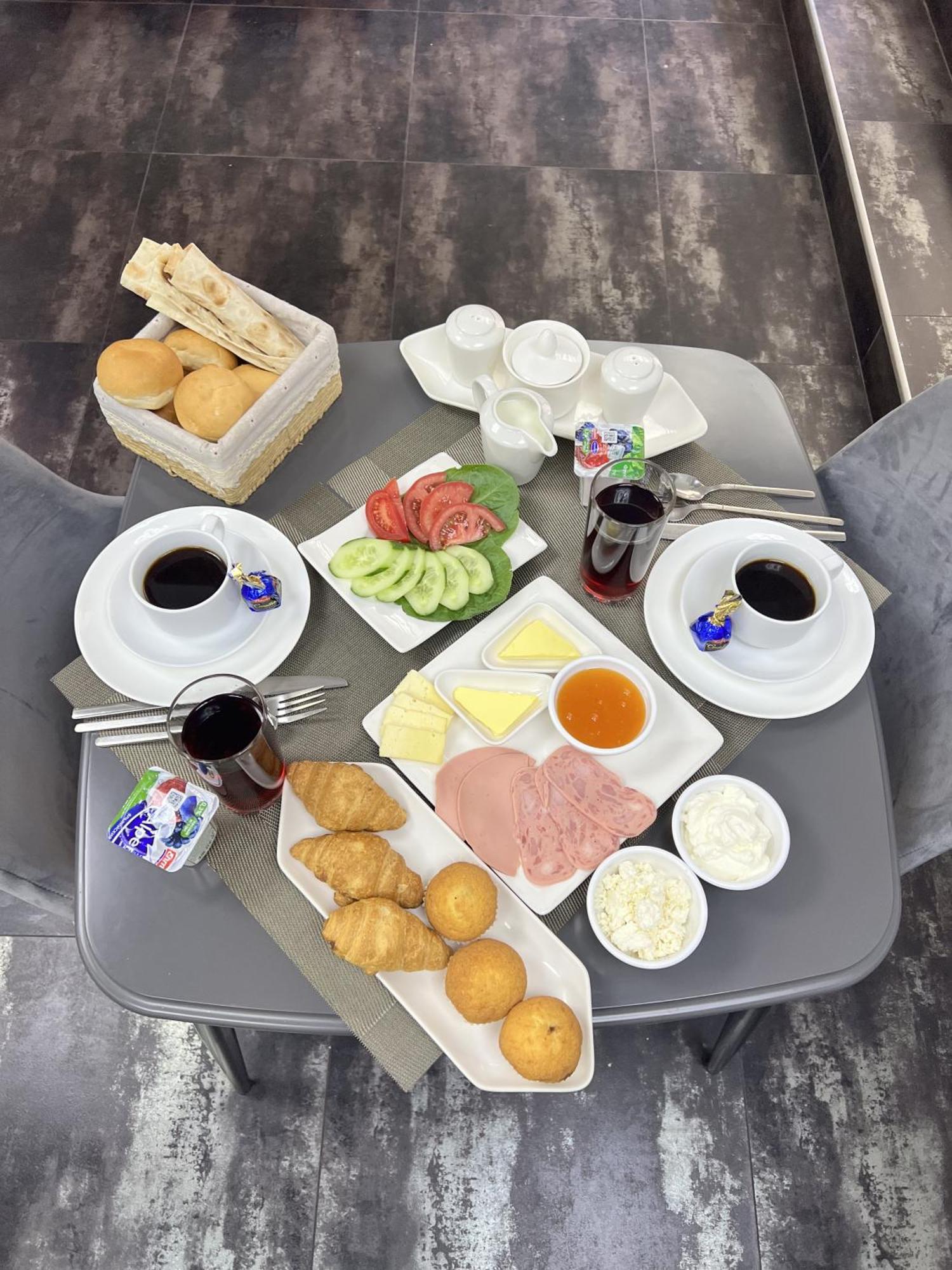 Mashtots Hotel Yerevan Ngoại thất bức ảnh